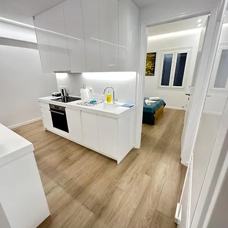 The Downtown Koukaki Spacious Luxury 5th Fl 2bd *