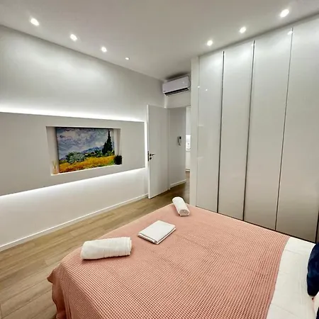 Apartamento The Downtown Koukaki Spacious Luxury 5th Fl 2bd